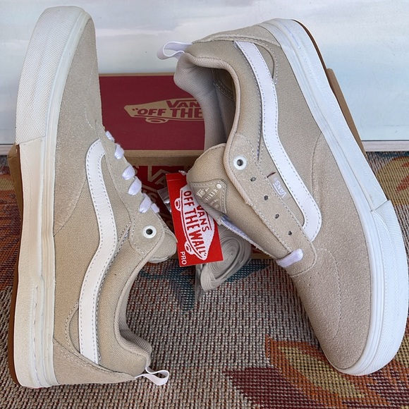 Vans WMNS Kyle Walker Pro
Antique/Rose
VN0A4UWS2LY
Sneakers - Picture 12 of 16